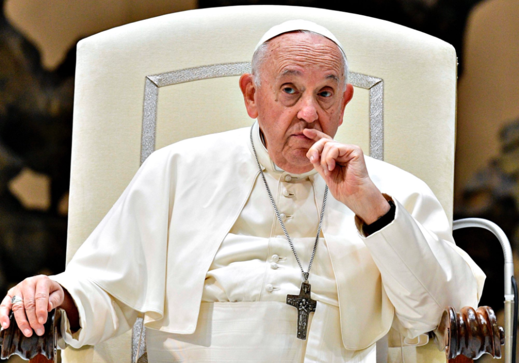 Pope Awake and Stable: Receiving Oxygen After Respiratory Crisis, Rested Peacefully Overnight